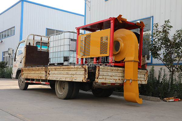 公路清掃用車載式吹風機，速度快，不費力